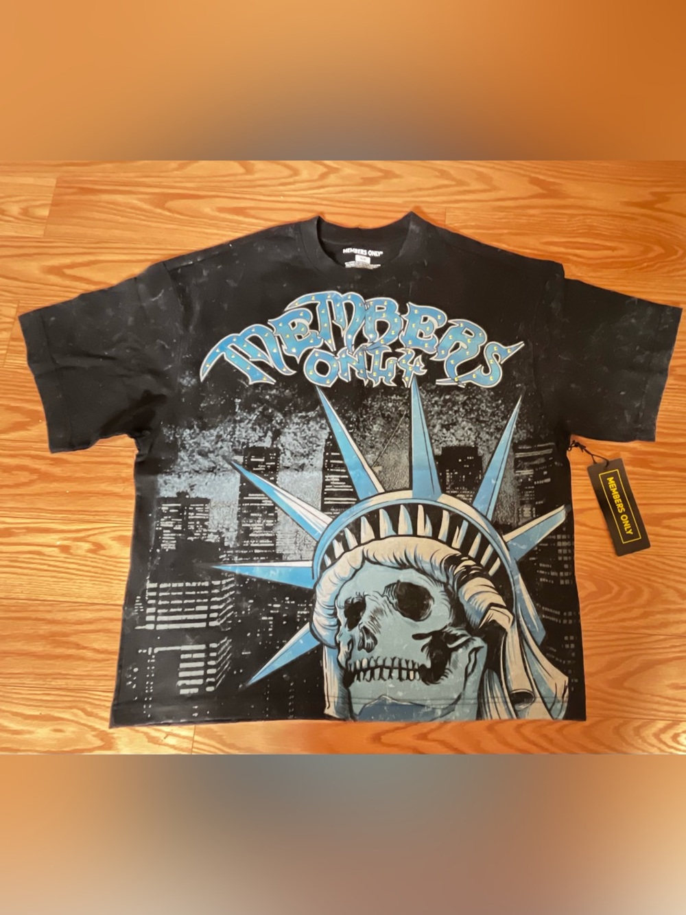 Members Only graphic t-shirt distinctive acid wash Oversized Size Small BNWT